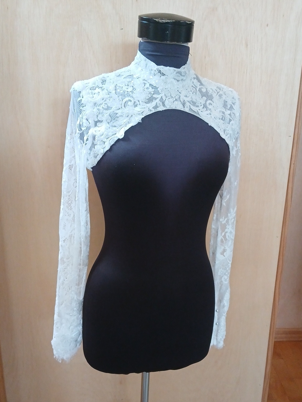 White Lace Bridal Bolero Shrug for Wedding Dress
